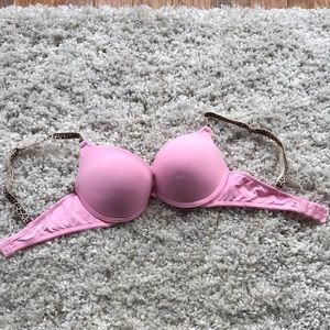Victoria’s Secret Wear Everywhere Push-Up Bra